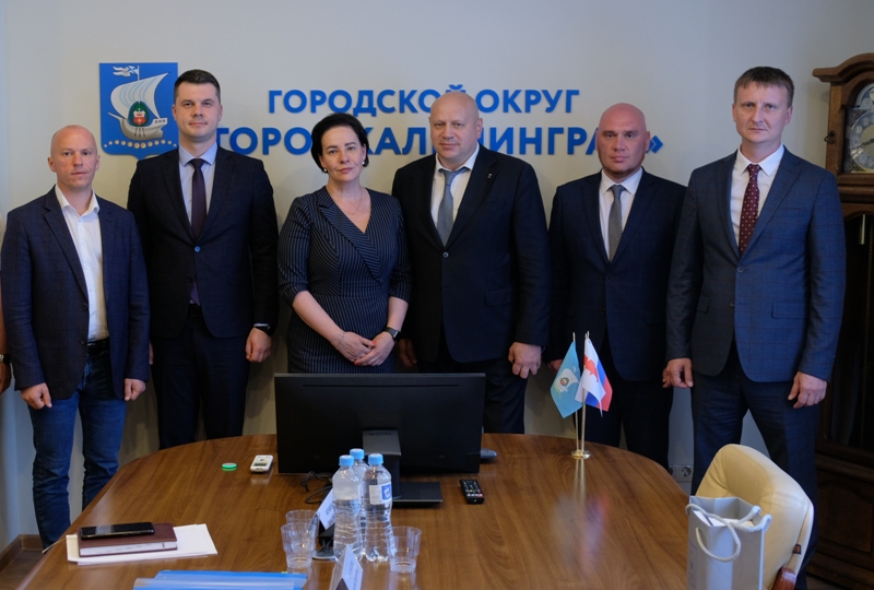 Калининград посетила делегация во главе с мэром Омска Сергеем Шелестом