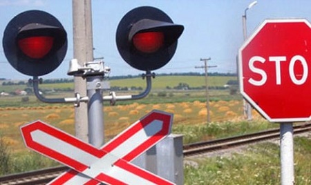 На переездах Калининградской железной дороги проводятся рейды по безопасности
