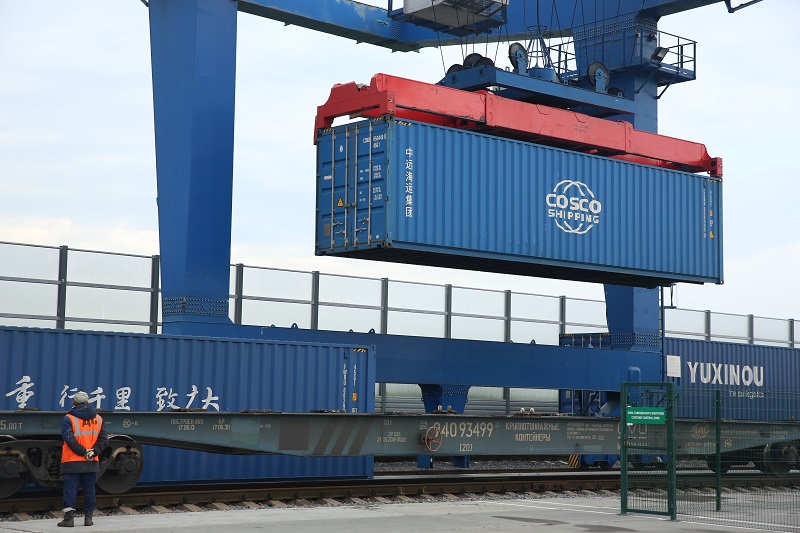 Транзитные перевозки контейнеров из Китая в Европу и обратно по Калининградской железной дороге выросли