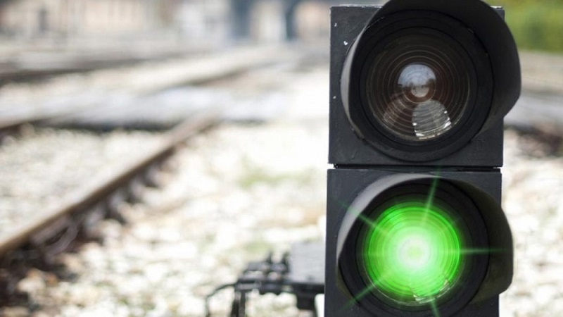 Мишустин зажёг зелёный семафор для пассажирских поездов, следующих в Калининград и обратно