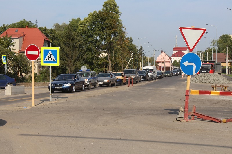 Автомобильные пробки в Калининграде «рассосутся» в конце сентября – начале октября
