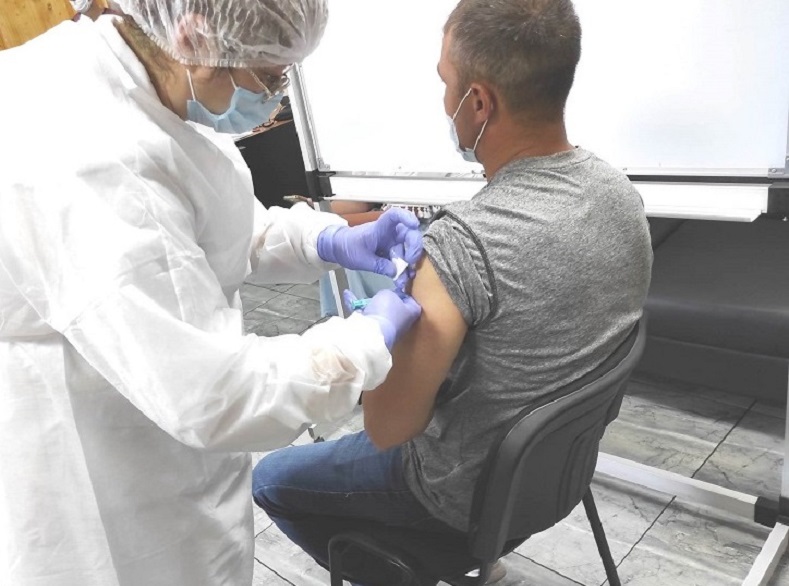 В МБУ «Чистота» началась вакцинация сотрудников от COVID-19 (ФОТО)