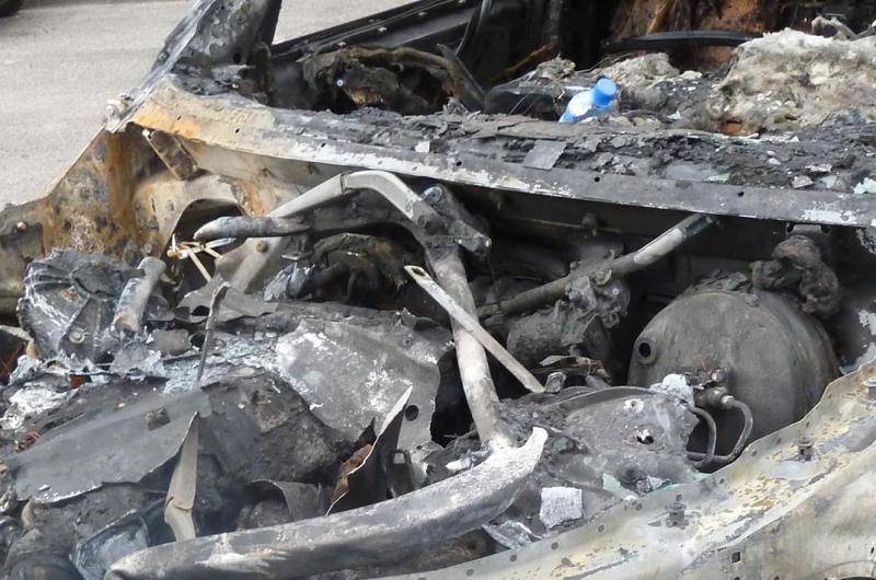 Накануне вечером в Калининграде сгорел автомобиль «Фольксаген Гольф»