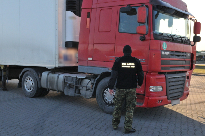 Очередной калининградский грузовик задержан в польских Гжехотках