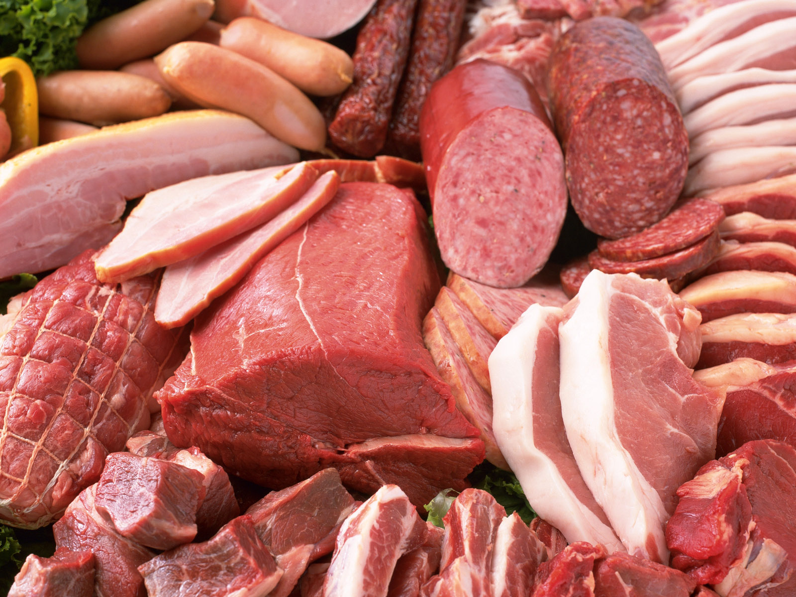 С начала декабря в Калининградскую область ввезено около 9 тыс. тонн мяса и мясопродуктов