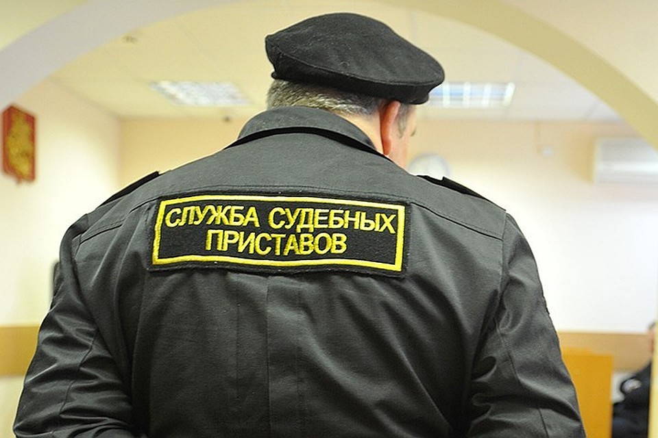Калининградские приставы разыскали и арестовали автомобиль должника, проживающего за границей