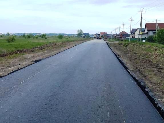 В поселке под Калининградом дорогу отремонтировали досрочно