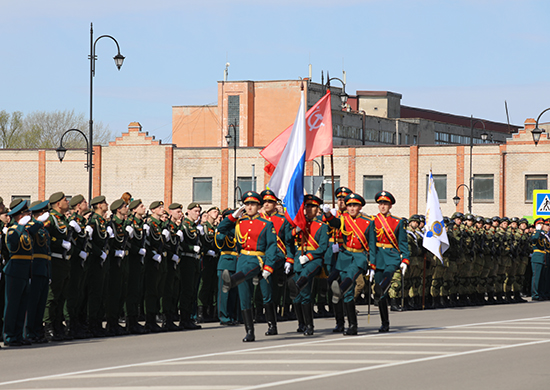 В Калининградской области парады Победы прошли сразу в двух городах