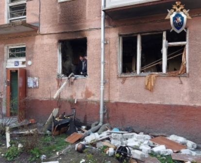 В Калининграде на месте хлопка газа работают следователи