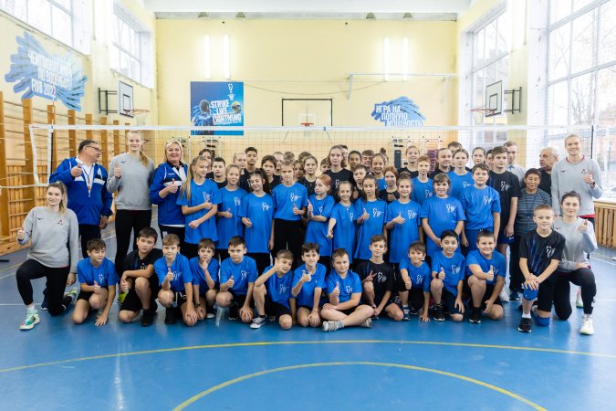 В калининградской школе, оставшейся без директора, прошли мероприятия, посвященные чемпионату мира по волейболу