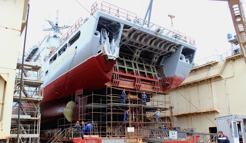В Калининграде на ПСЗ «Янтарь» продолжается строительство двух больших десантных кораблей