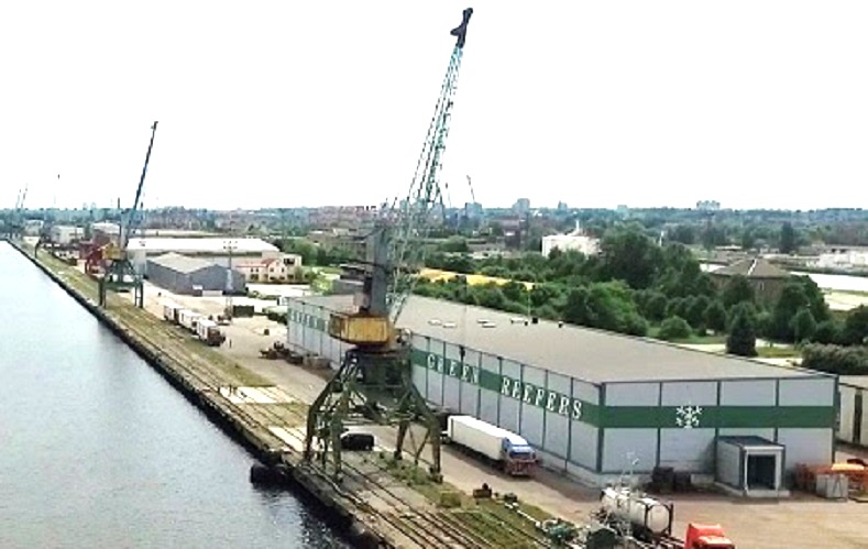 В Калининградский морской рыбный порт свозят заражённые медицинские отходы