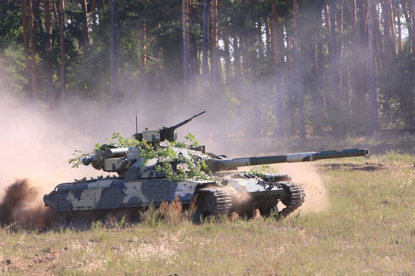 В Калининградской области танкисты проходят специальный курс по легководолазной подготовке