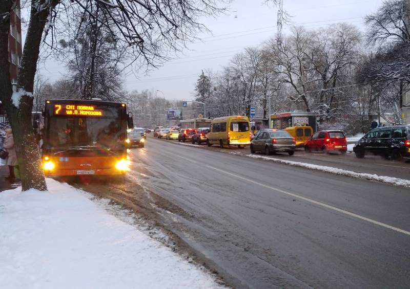 Стало известно, как будет работать общественный транспорт в Калининграде в новогодние дни