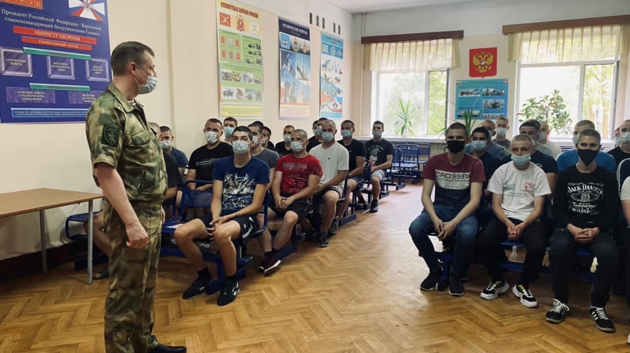 В Калининградской области около 50 призывников направлены на службу в Росгвардию