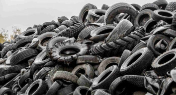 Таможня предотвратила ввоз в Калининградскую область  более 192 тонн старых шин и покрышек