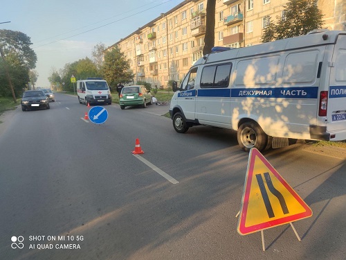 В Калининградской области под колеса авто угодили велосипедист и пешеход
