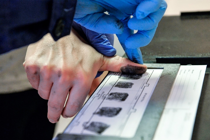 МВД предлагает увеличить срок хранения отпечатков пальцев