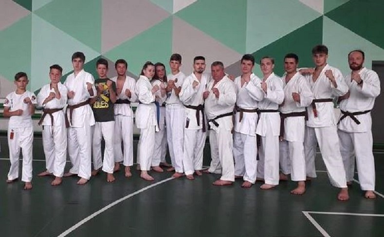 В Багратионовске воспитанники спортивного клуба «Дзаншин» сдали экзамен на коричневый пояс