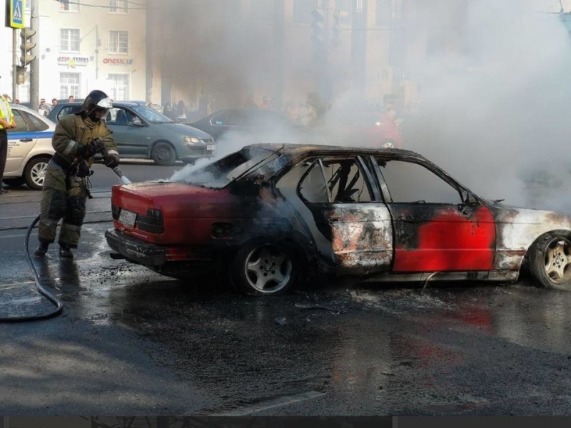 Накануне под Калининградом полностью выгорел автомобиль