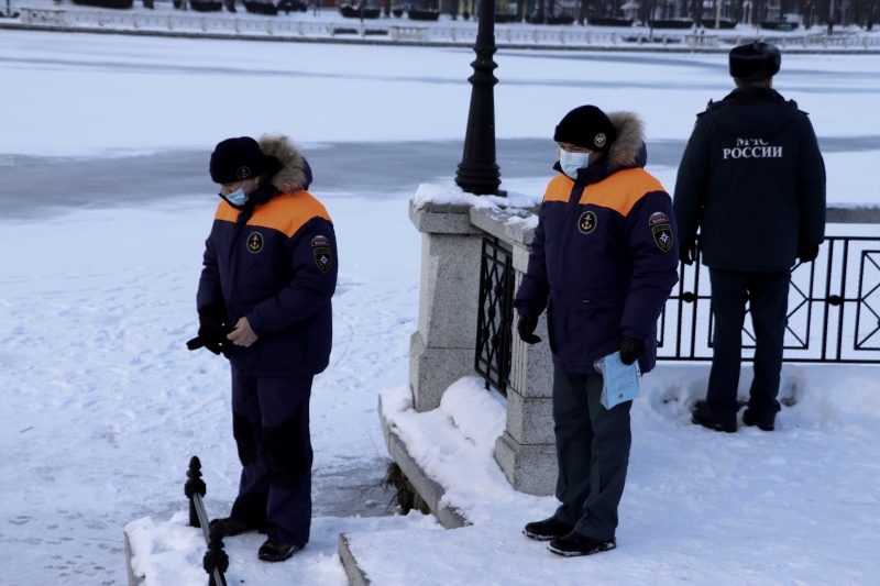 МЧС контролируют обстановку на водоемах Калининградской области