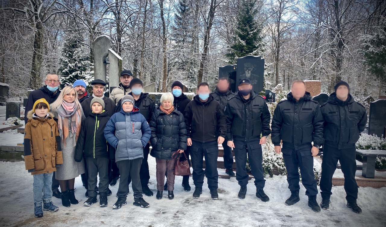 В Калининграде офицеры СОБР Росгвардии помнят о погибшем товарище