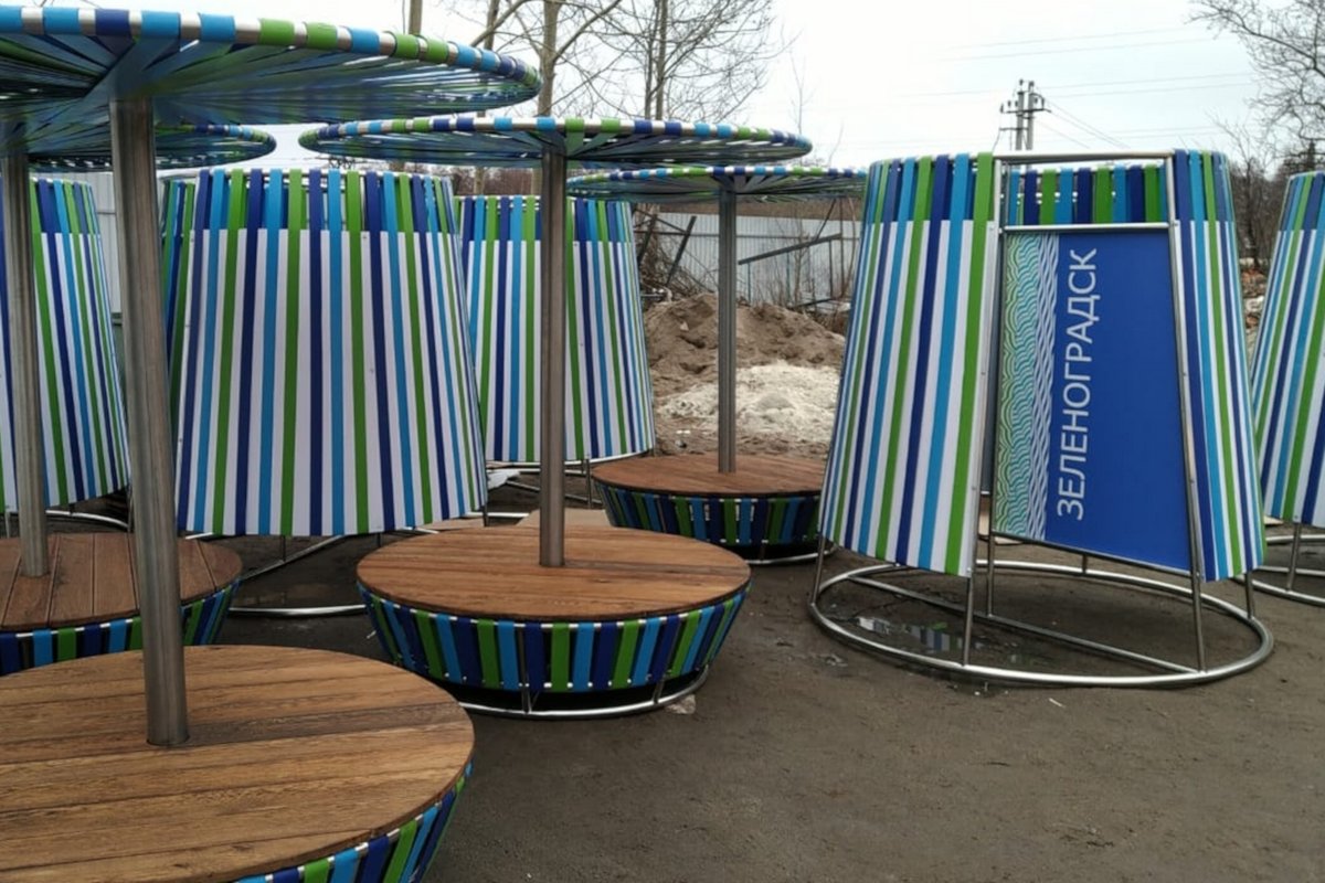 Готовим сани летом: Зеленоградск готовится к пляжному сезону