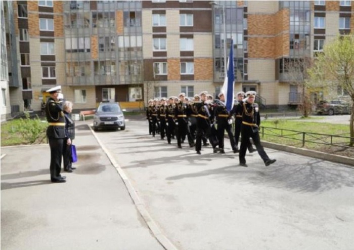 В Калининграде для ветеранов ВОВ парады с Днём Победы пройдут в их дворах