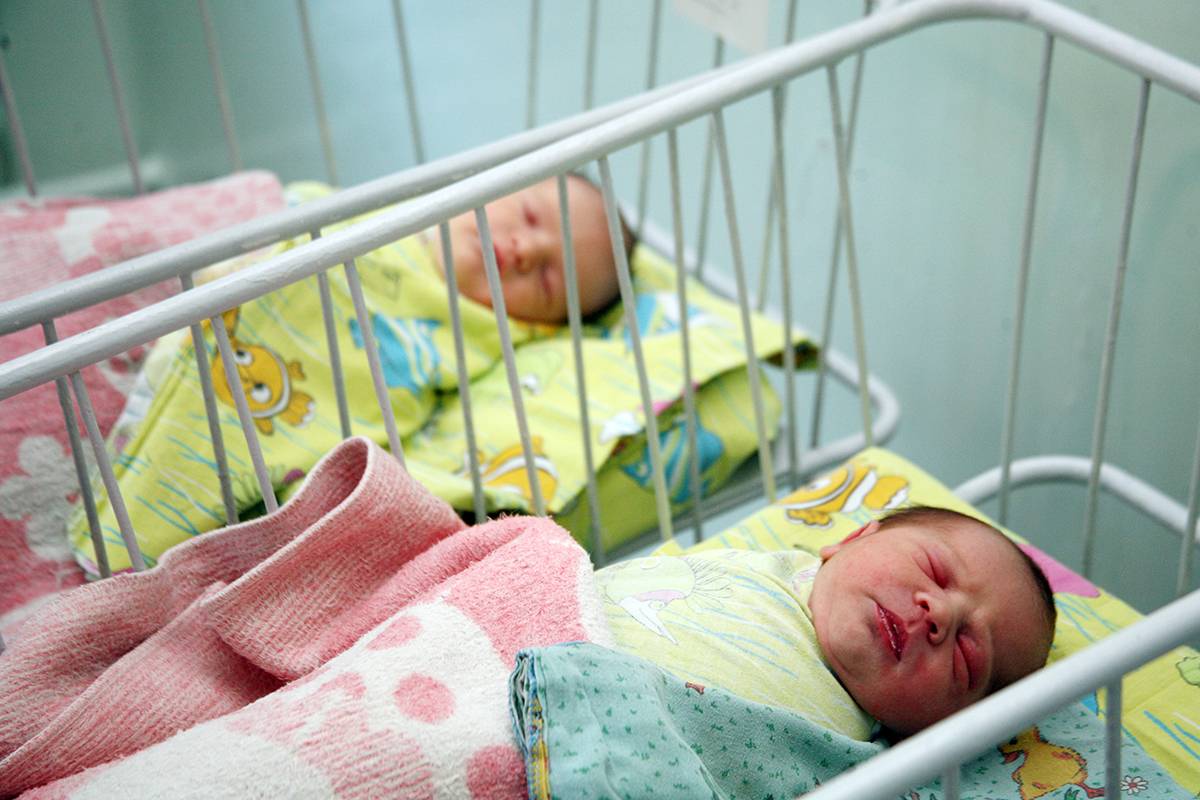 В Калининградской области все больше рождается первенцев
