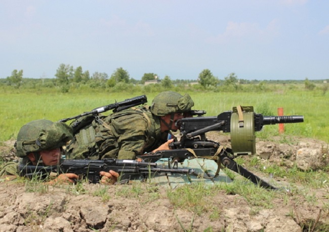 В Калининградской области мобилизованные гранатомётчики выполняют боевые стрельбы