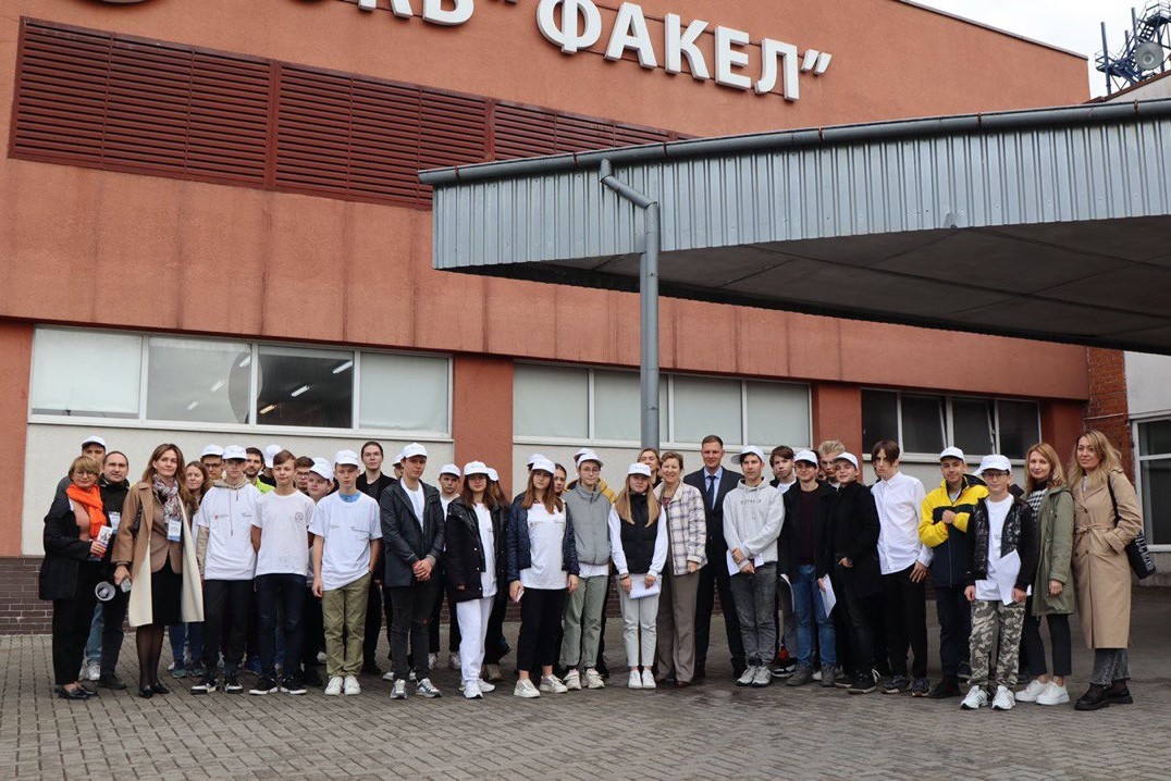 В Калининграде воспитанники космических классов посетили ОКБ «Факел»