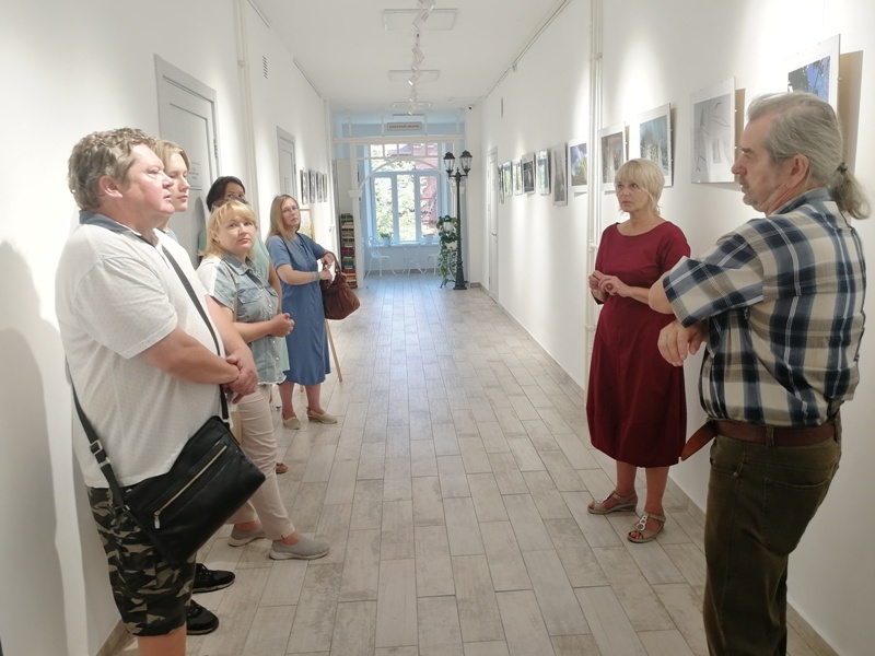 В библиотеке под Калининградом открылась выставка калининградского фотохудожника Евгения Морозова