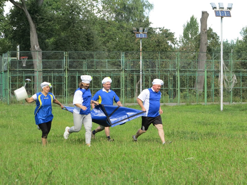 В Калининграде таможенники сыграли с воспитанниками интерната в футбол без правил