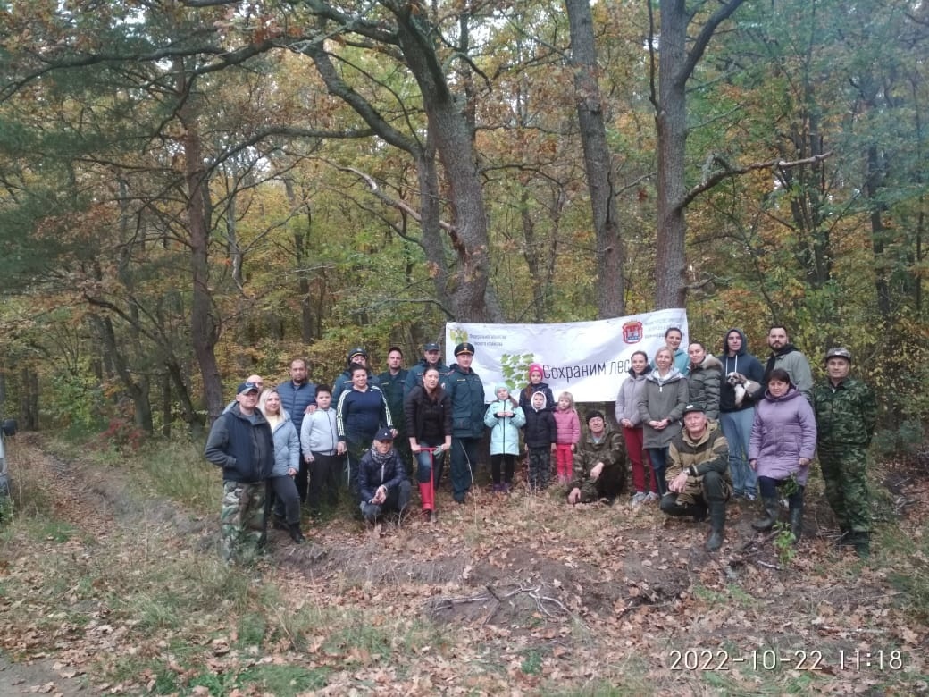 В Калининградской области сотрудники МЧС приняли участие во всероссийской акции «Сохраним лес»