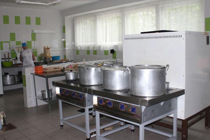 68 административных дел – итоги проверок пищевых блоков детских учреждений Калининграда