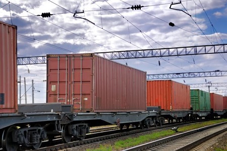 На Калининградской железной дороге в контейнерах с начала года перевезено больше 400 тыс. тонн грузов