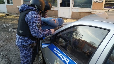 В Калининграде задержаны бензиновые воришки