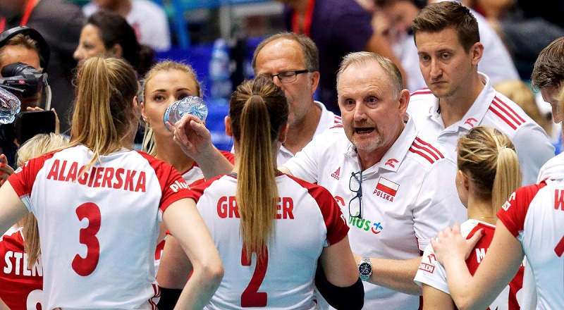 У соседей: волейболистки женской сборной Польши обвинили тренера в непотизме