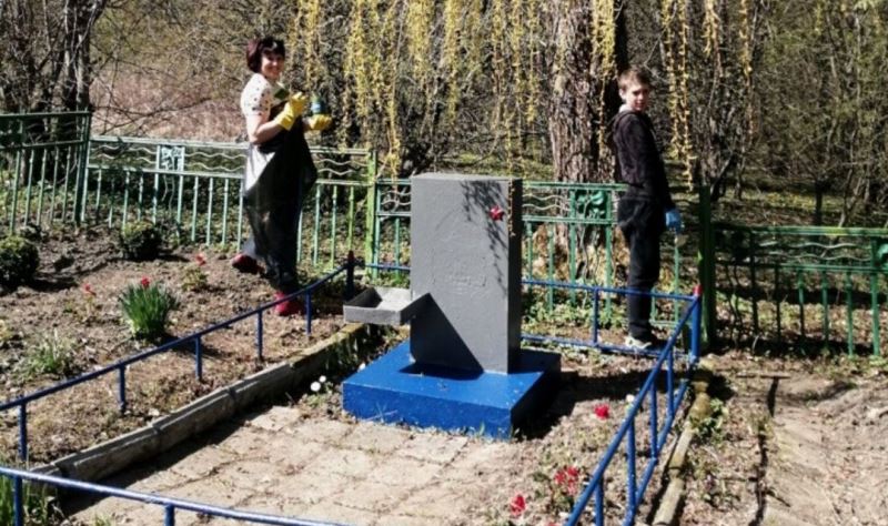 В Калининградской области трудовой десант высадился на месте гибели Героя Советского Союза