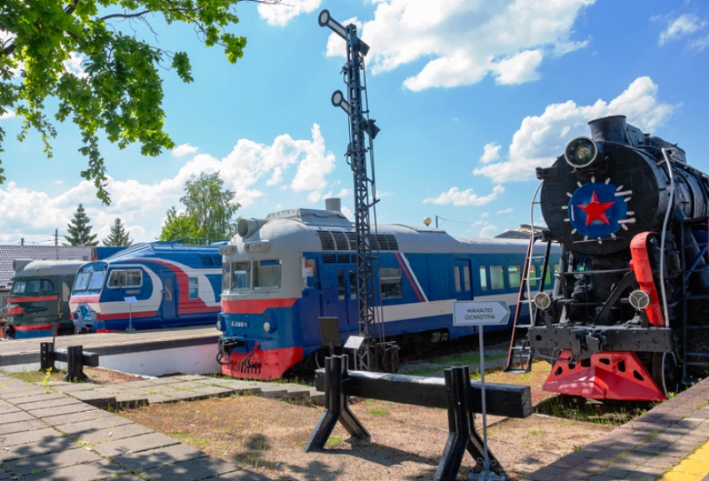 С начала летних каникул более трех тысяч школьников посетили Центр по сохранению исторического наследия Калининградской железной дороги