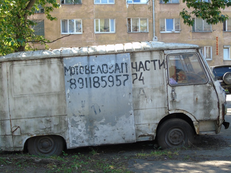 В Калининграде автохлам покидает улицы