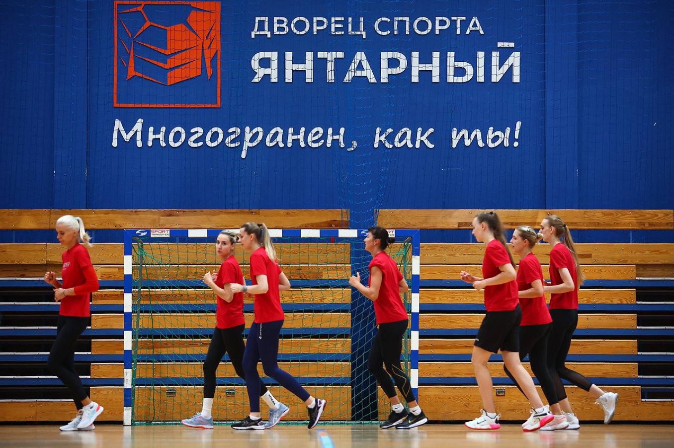 Поехали: волейболистки калининградского «Локомотива» приступили к тренировкам
