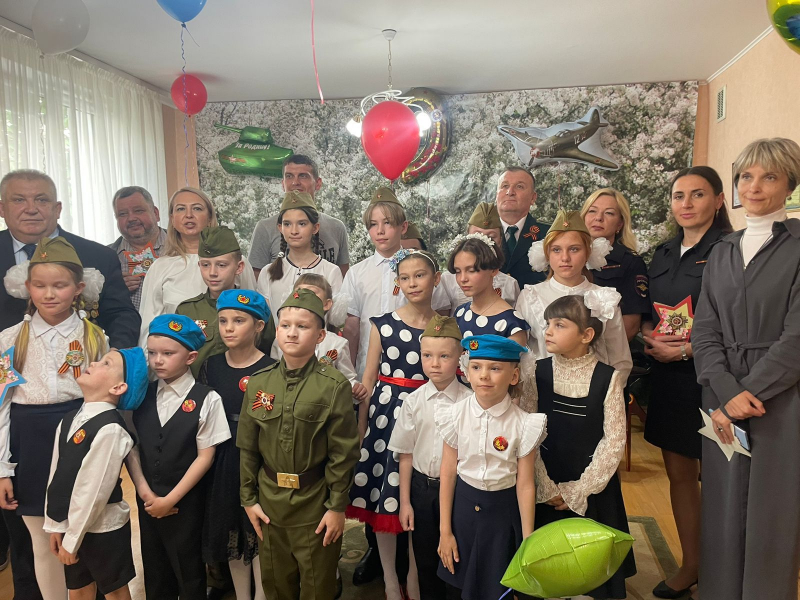 В Калининграде полицейские побывали в гостях у воспитанников социального приюта для детей и подростков