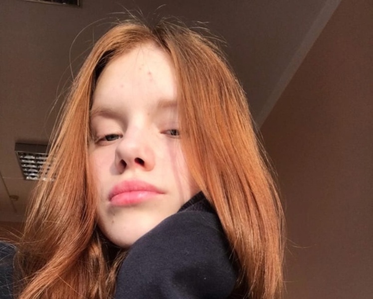 В Калининградской области пропала рыжеволосая девушка