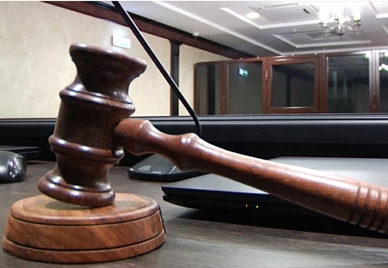 В Калининградской области на скамье подсудимых оказались 10 человек, которых подозревают в контрабанде янтаря