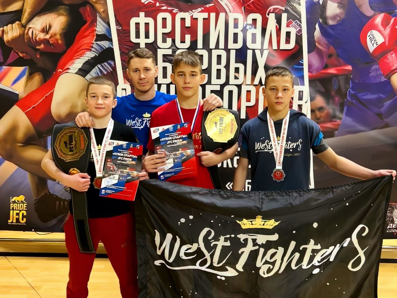 Сборная Калининградской области стала вице-чемпионом всероссийского турнира по смешанным боевым единоборствам