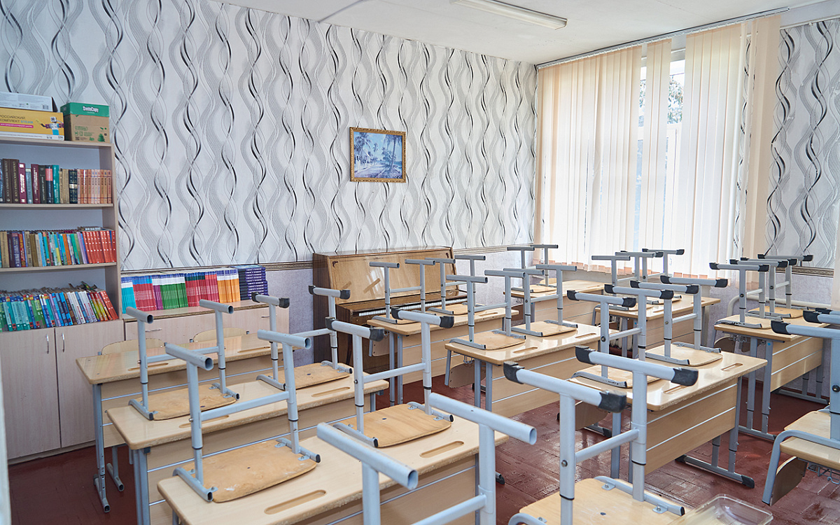 В школах Калининградской области началась активная подготовка к новому учебному году