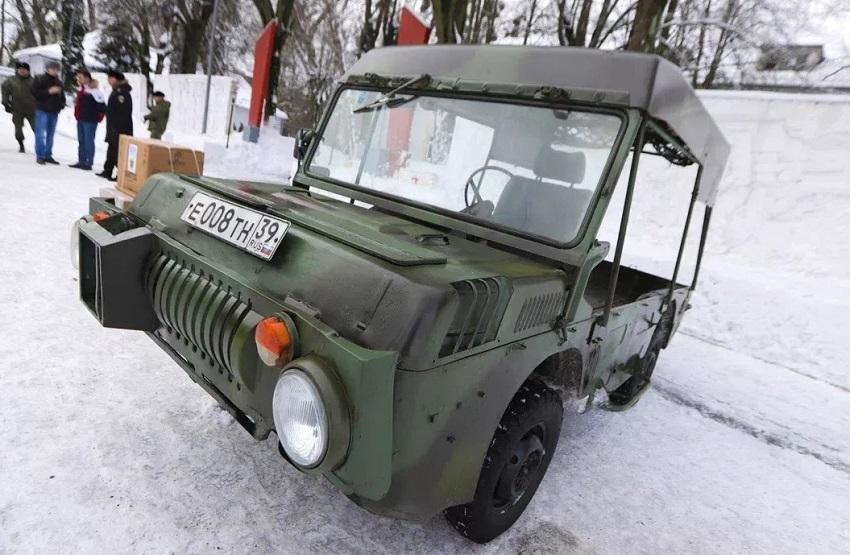 БФУ им. И. Канта передал в зону ВСО восстановленный автомобиль-амфибию