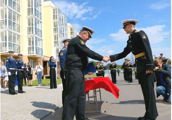 В Калининграде более 130 семей военнослужащих Балтфлота получили ключи от новых квартир