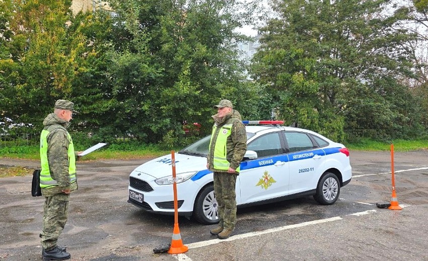 В Калининградской области военнослужащие 262-й ВАИ успешно сдали контрольную проверку